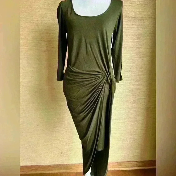 NWT! The Vanity Room Ruched Asymmetrical Dress - Picture 3 of 9